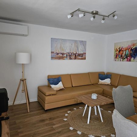 Apartman Z12 Lejlighed Kornić Eksteriør billede