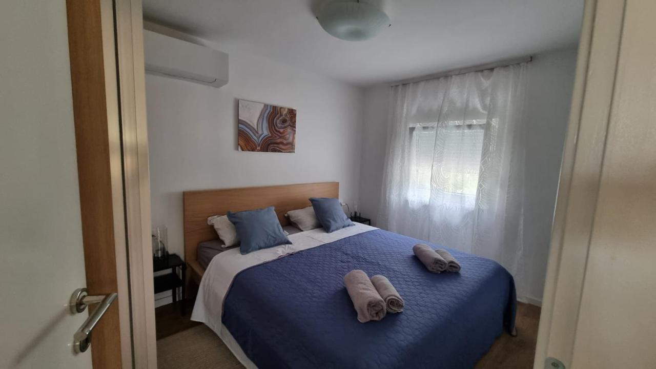 Apartman Z12 Lejlighed Kornić Eksteriør billede